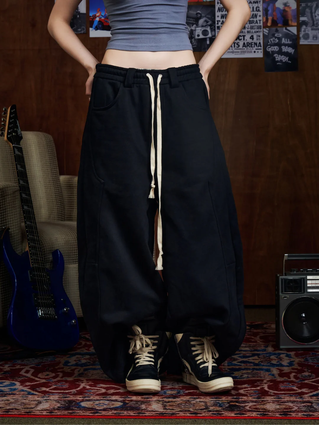 Script Carpenter Sweatpants - Image 9