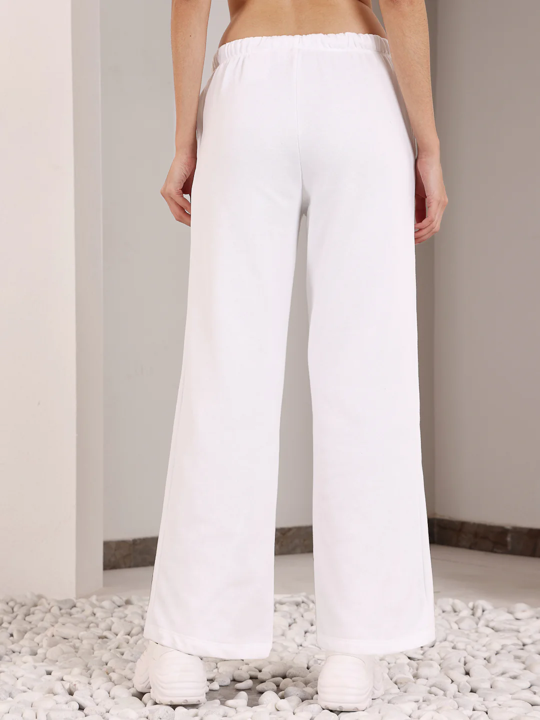 White straight fit  track pants - Image 3